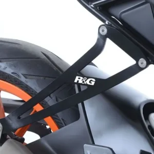 Mocowanie wydechu + zaślepka podnóżka RG RACING KTM RC125 (17-) / RC390 (17-) BLACK Super okazja