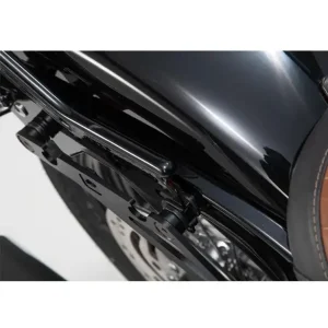 Bestseller Zestaw montażowy do bocznych kufrów SLH HARLEY-DAVIDSON Softail Breakout / Deluxe S (FXBRS) ST1 (17-20), Softail Low Rider (17-), Softail Slim (FLSL) (17-20), Street Bob 1746 (17-20), Softail Standard (20-25)