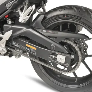 Błotnik motocyklowy GIVI Honda CB 500 Hornet/ NX 500 (24-) czarny Do wyczerpania zapasów